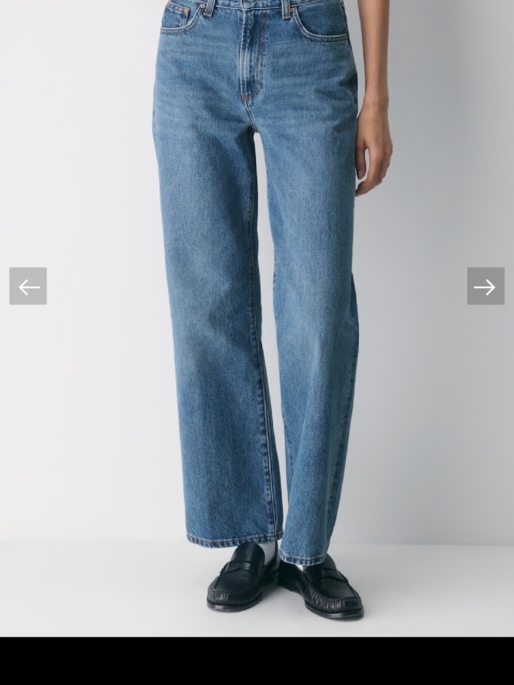 Aritzia The Farrah High-Rise Wide Leg Jeans - Medium Blue Wash